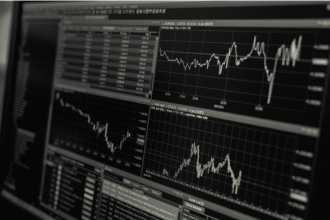 European Stock Markets Show Positive Momentum Amid Earnings and Data Anticipation